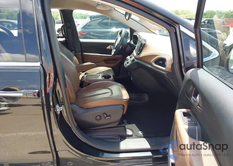 2017 Chrysler Pacifica Limited z USA, uszkodzony, nr VIN 2C4RC1GG9HR633217